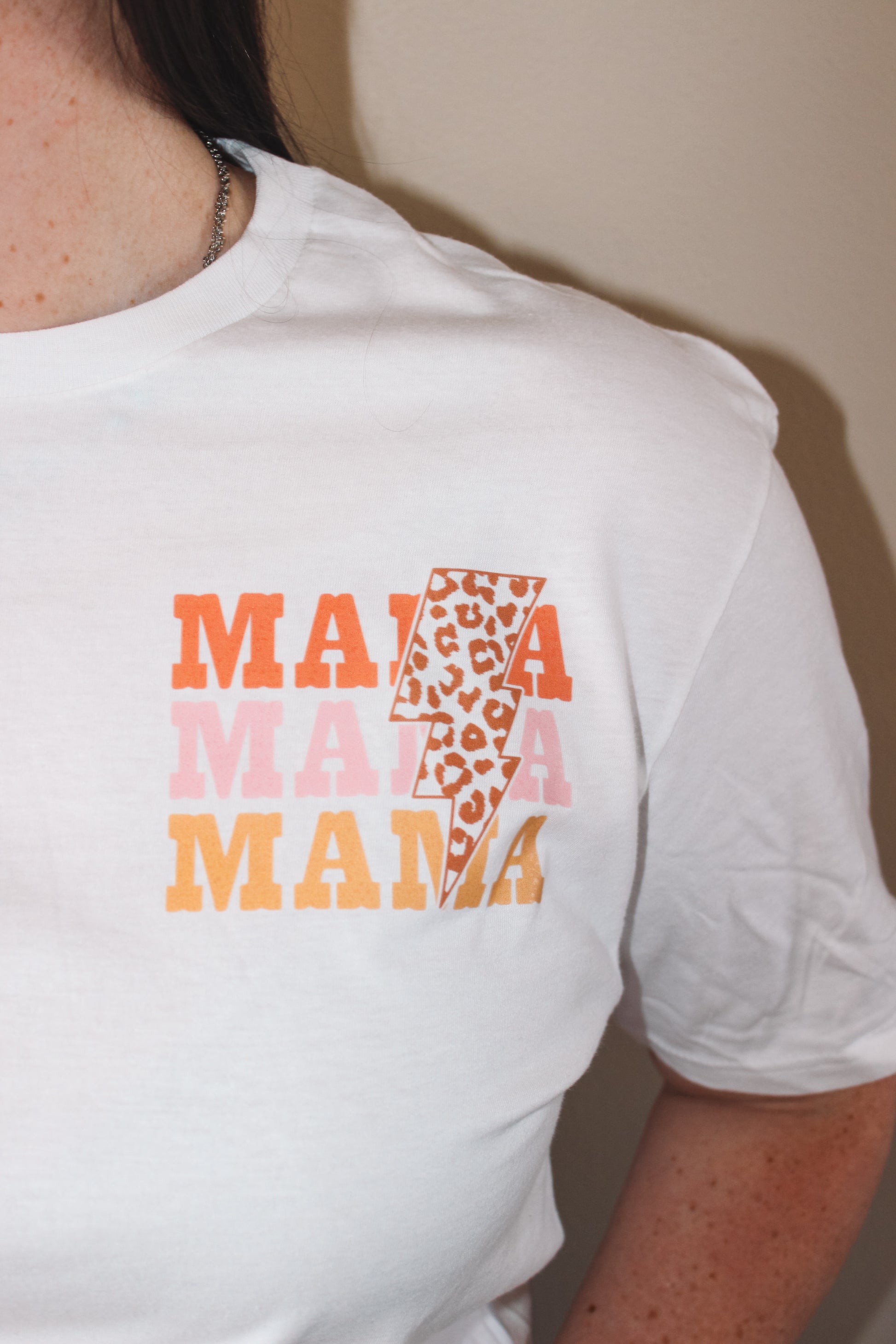 graphic tee, women's style
