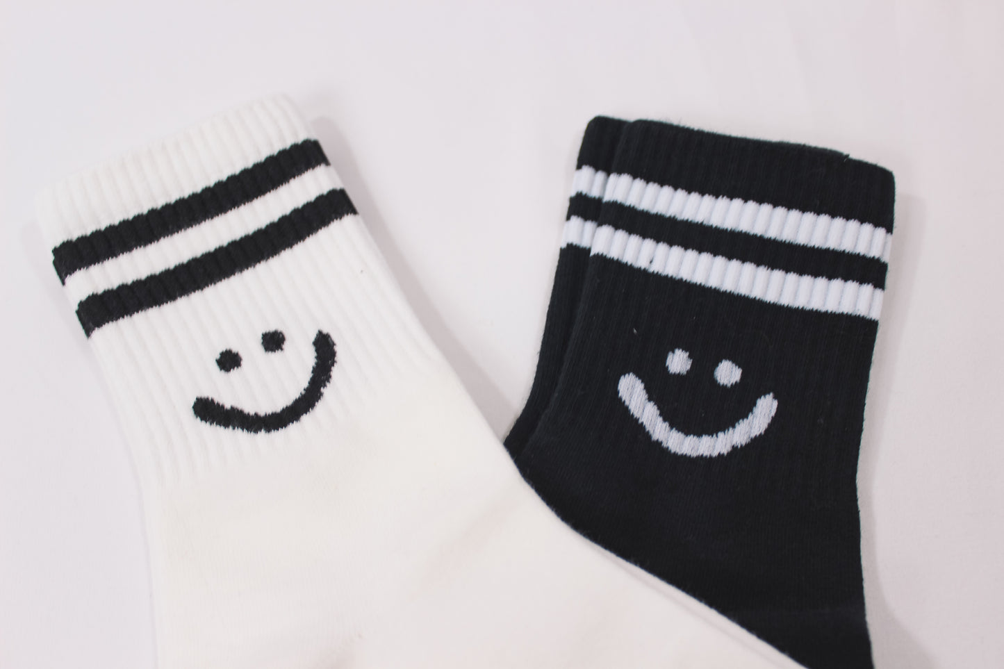 SMILEY Vibes Socks